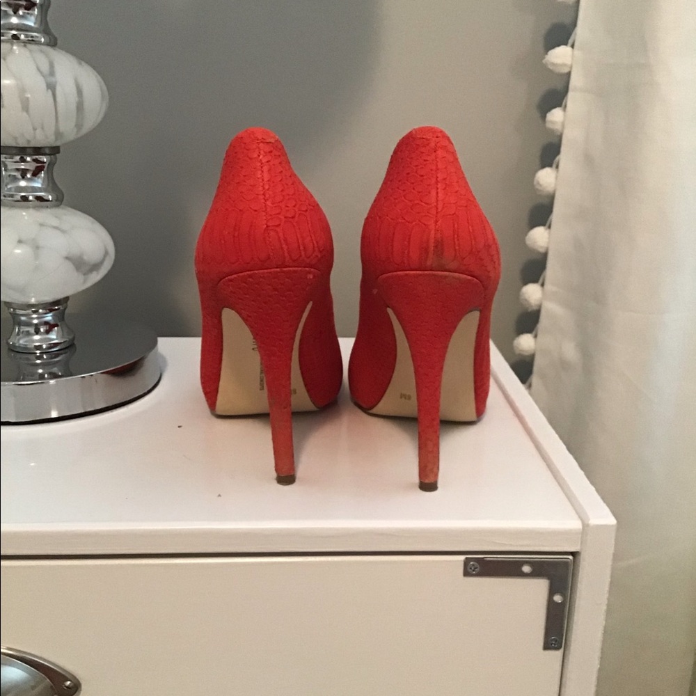 Inc Orange Python Heels Size 8 - image 3